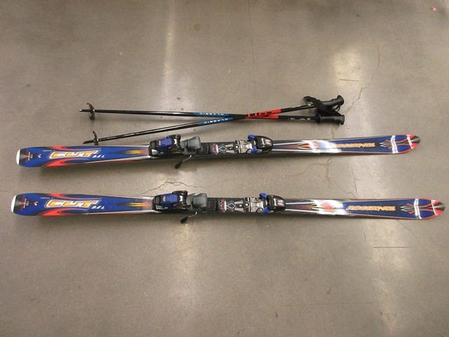 Skis with binding similar-image